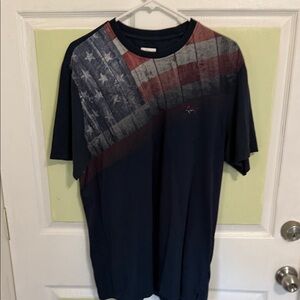 (1813) Greg Norman Collection Navy and Red Graphic Tee